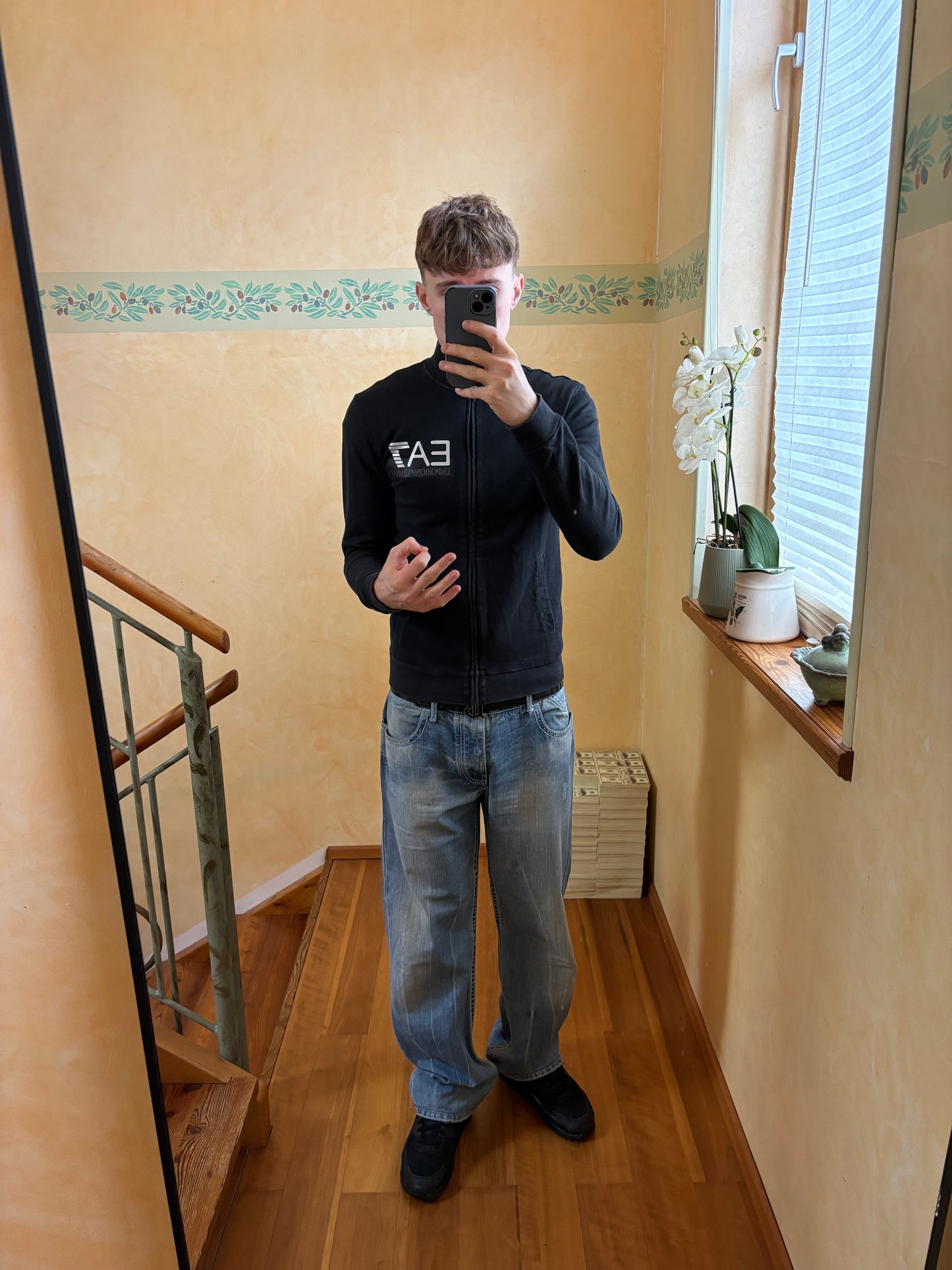 Armani Zip M
