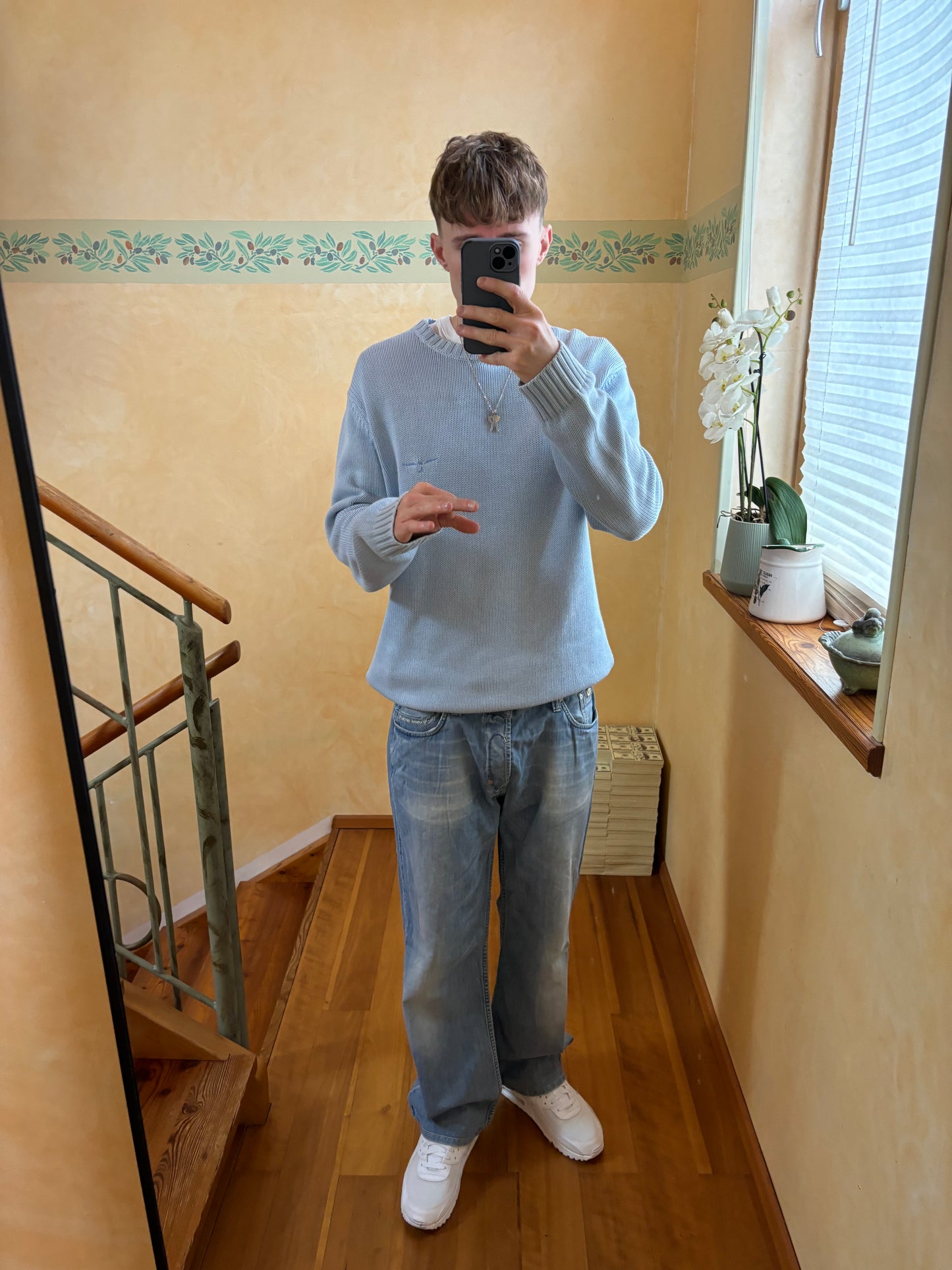 Armani Sweater XL