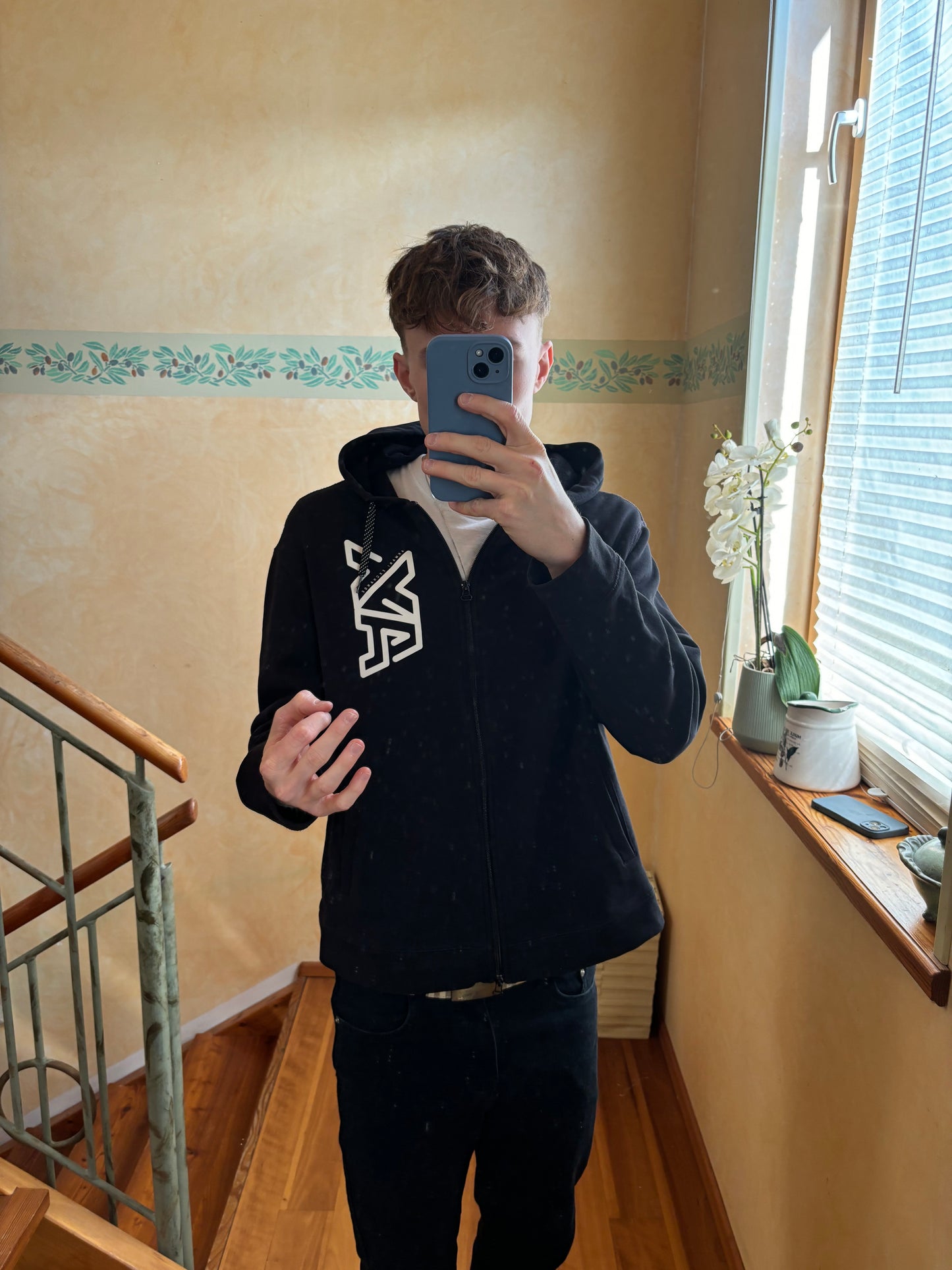 Armani Zip M