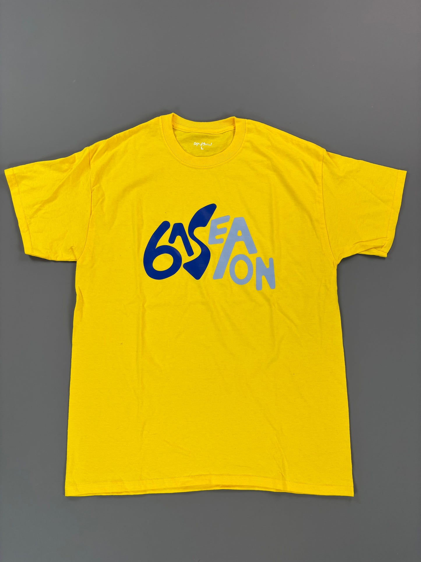 61 Classic T-Shirt L Gelb