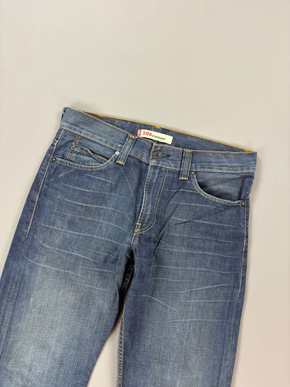 Levis Jeans M (Straight)