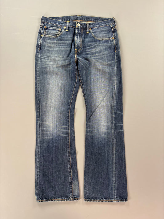 Levis Jeans M-L
