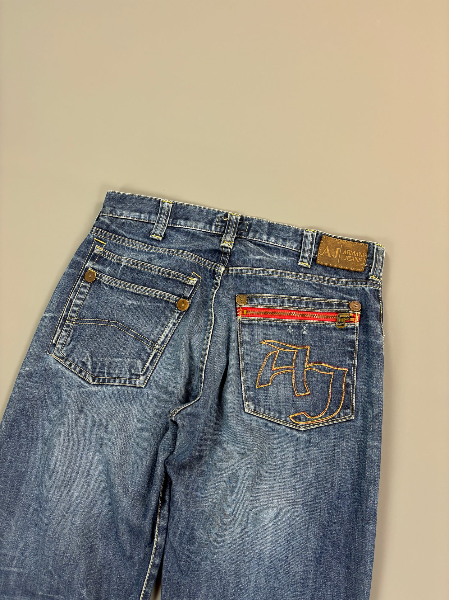 Armani Jeans M