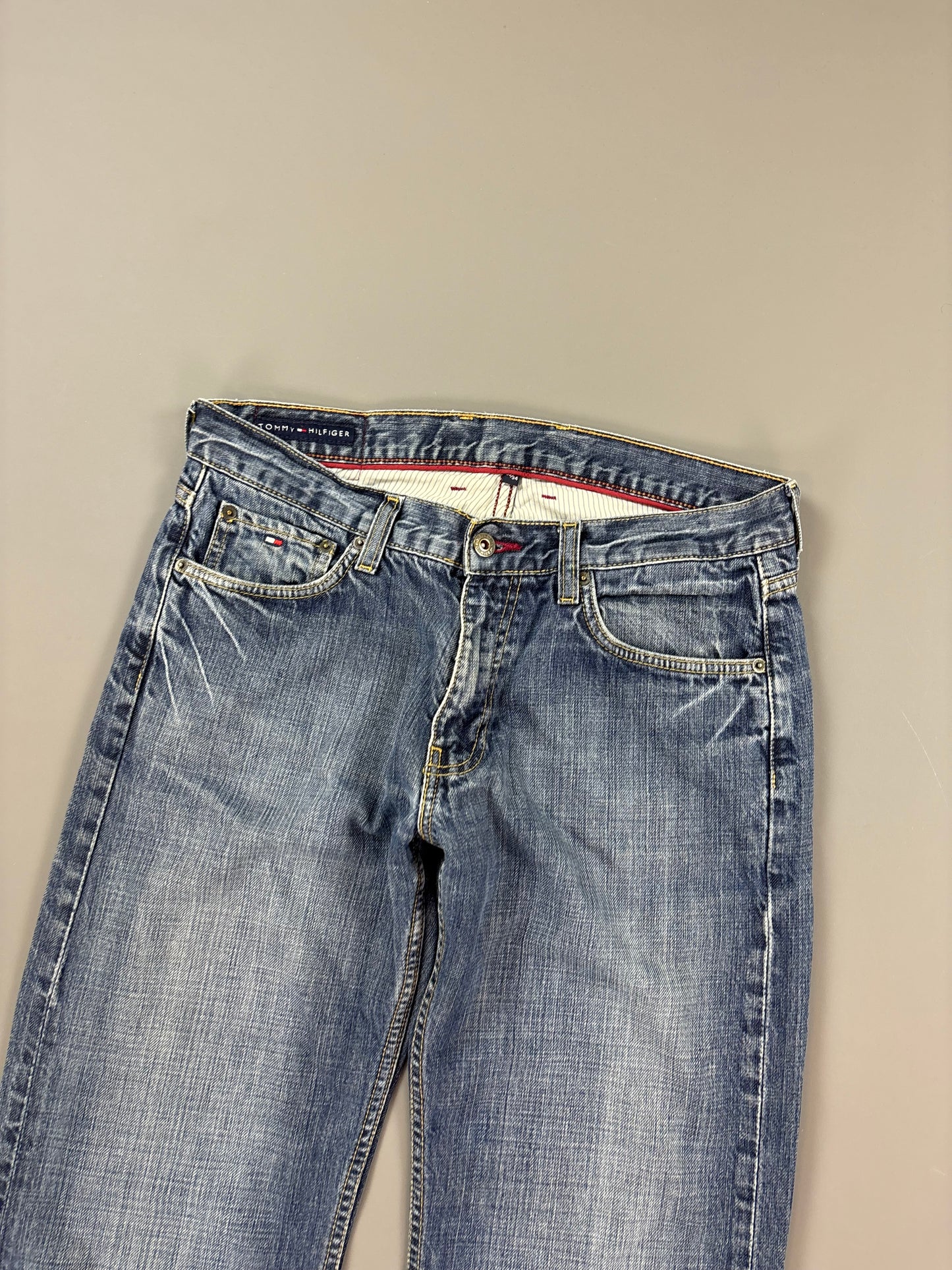 Tommy Jeans L