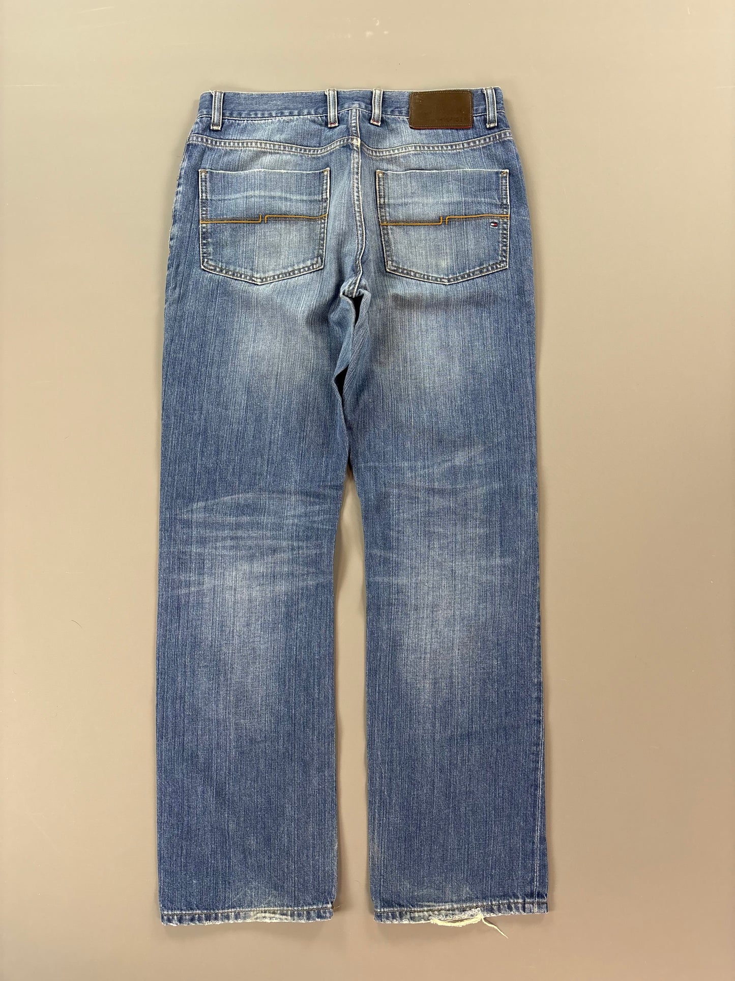Tommy Jeans L