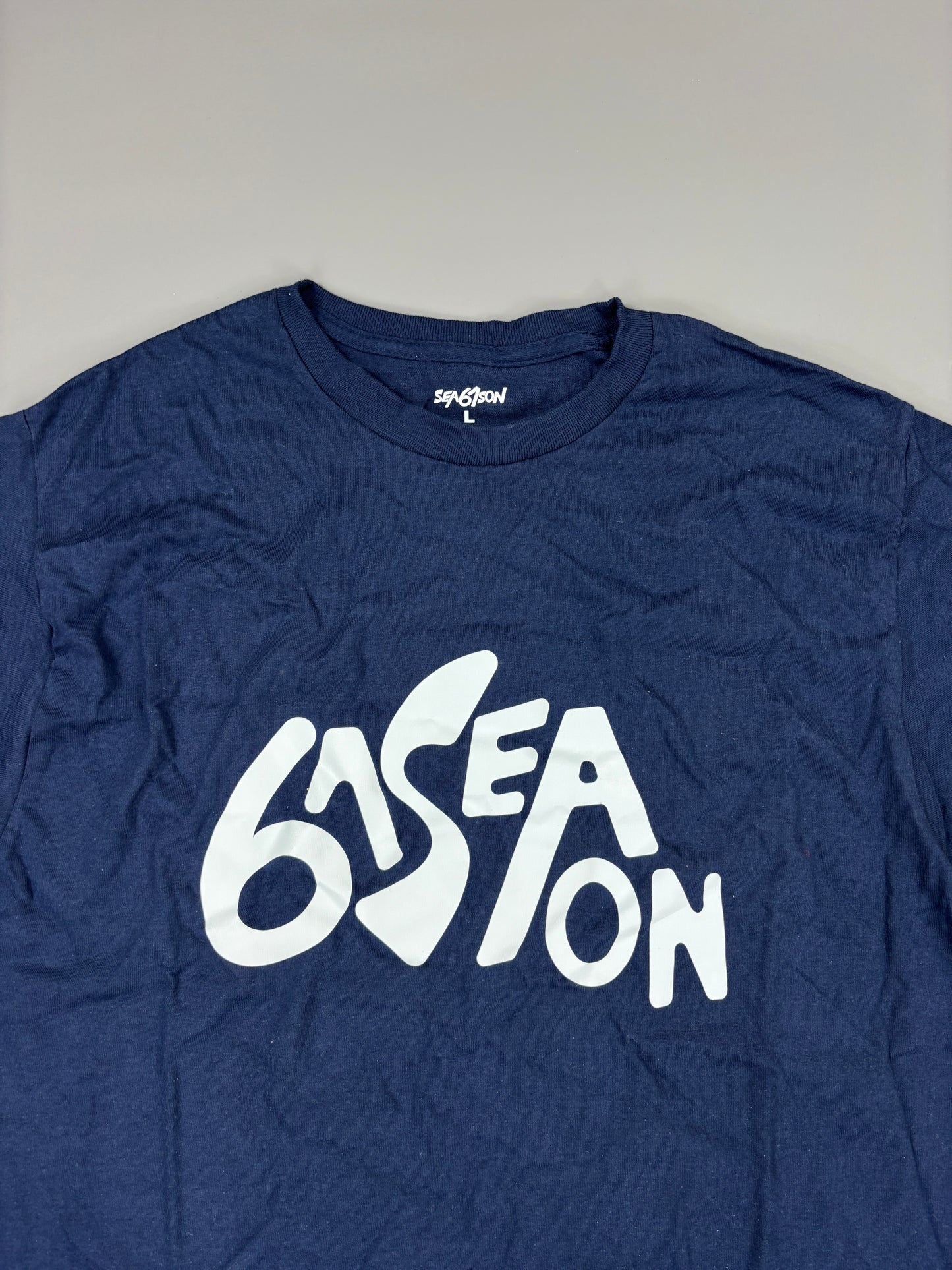 61 T-Shirt (L) 61season