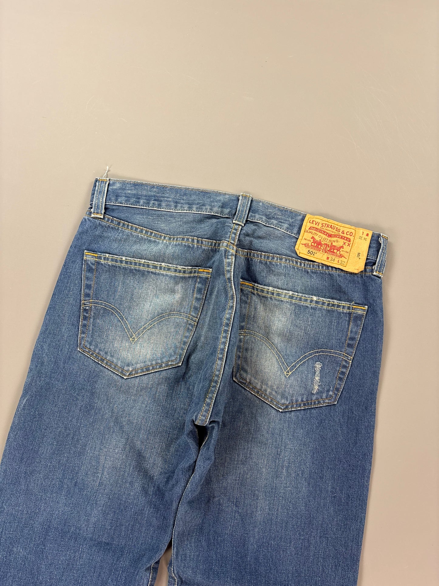 Levis Jeans M (Straight)