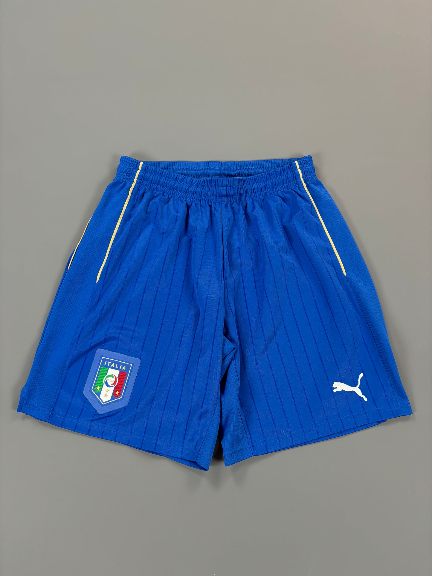 Italia Shorts M