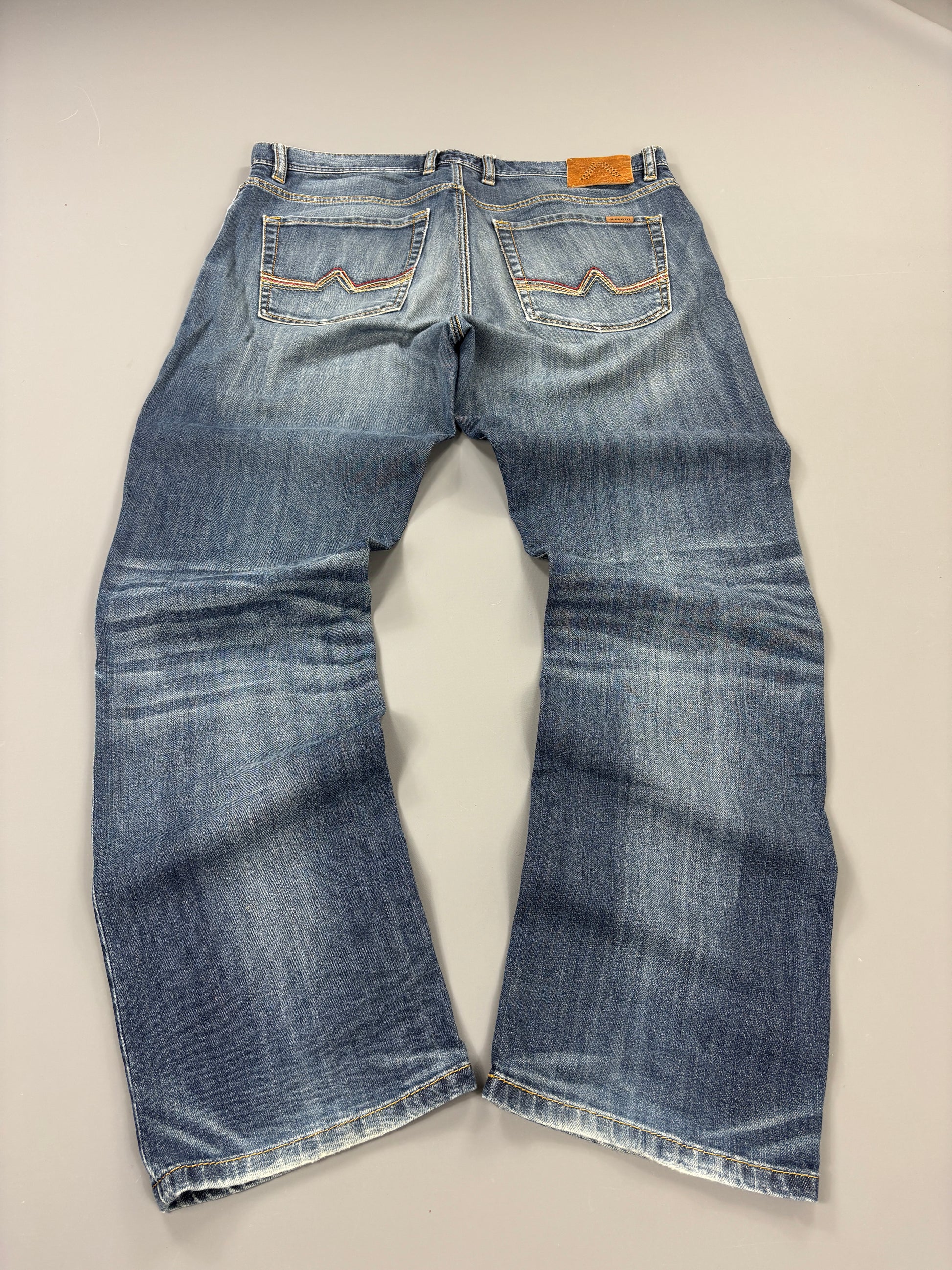 Jeans 61season