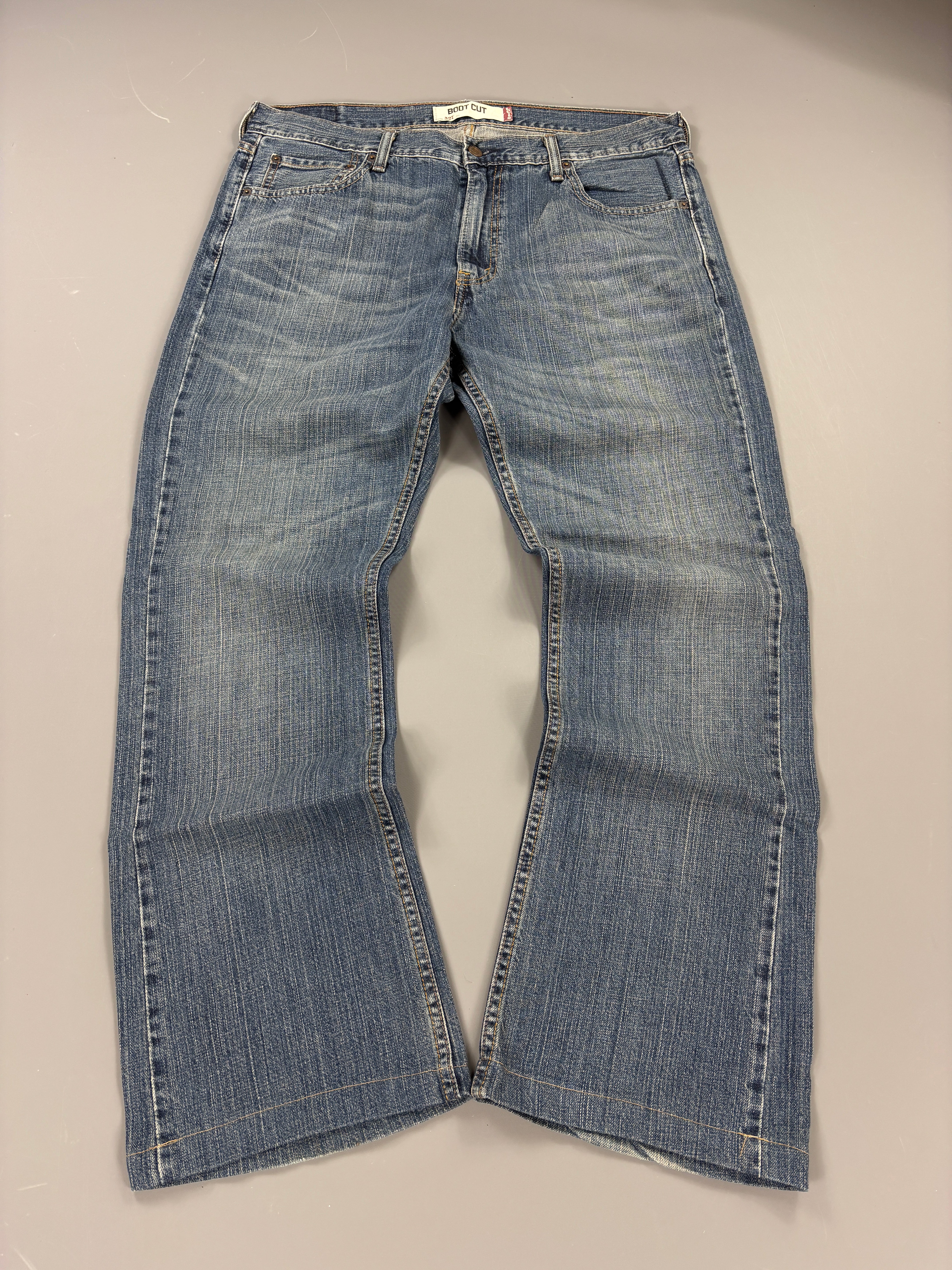 Levis Bootcut Jeans vintage (M) 61season