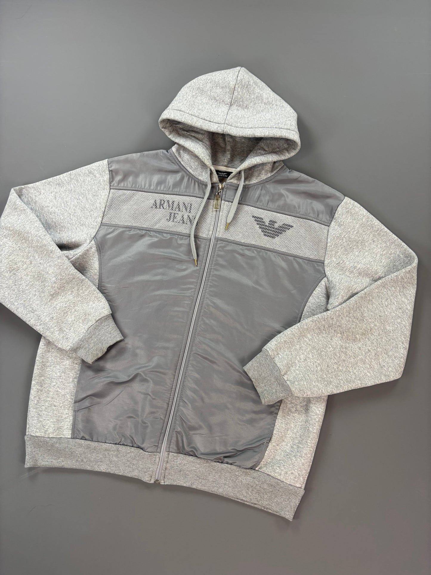 Armani Zip L