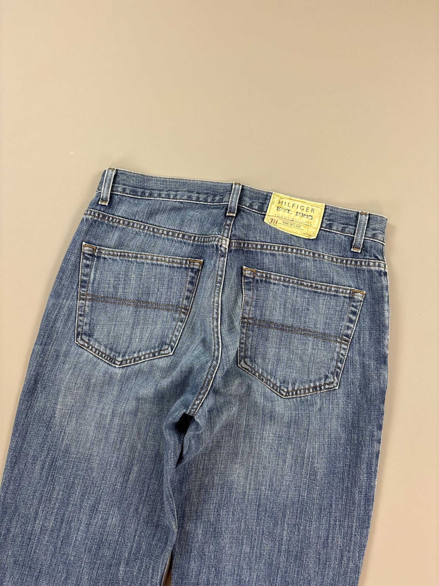 Tommy Jeans L