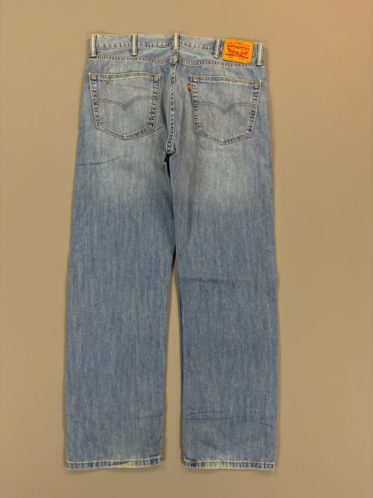 Levis Jeans L