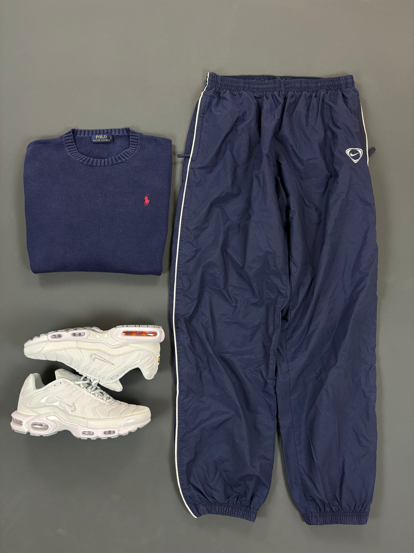 Nike Trackpants L