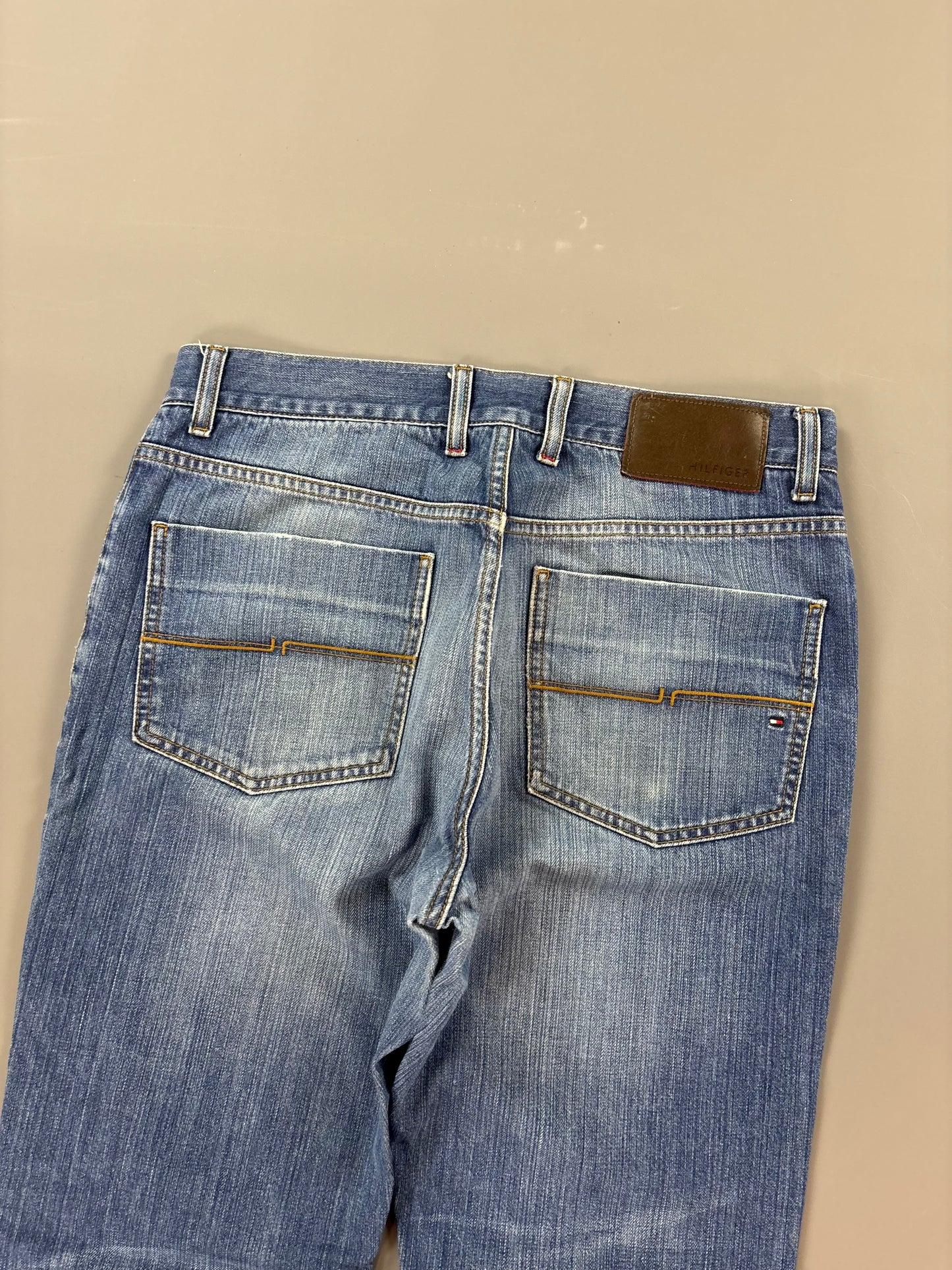 Tommy Jeans L