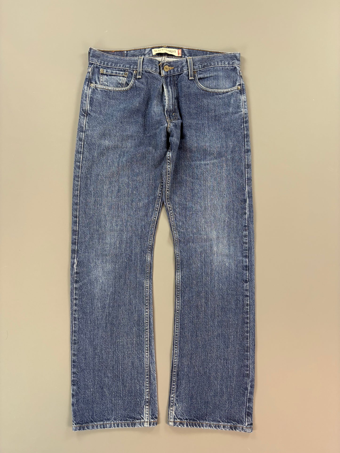 Levis Jeans M-L