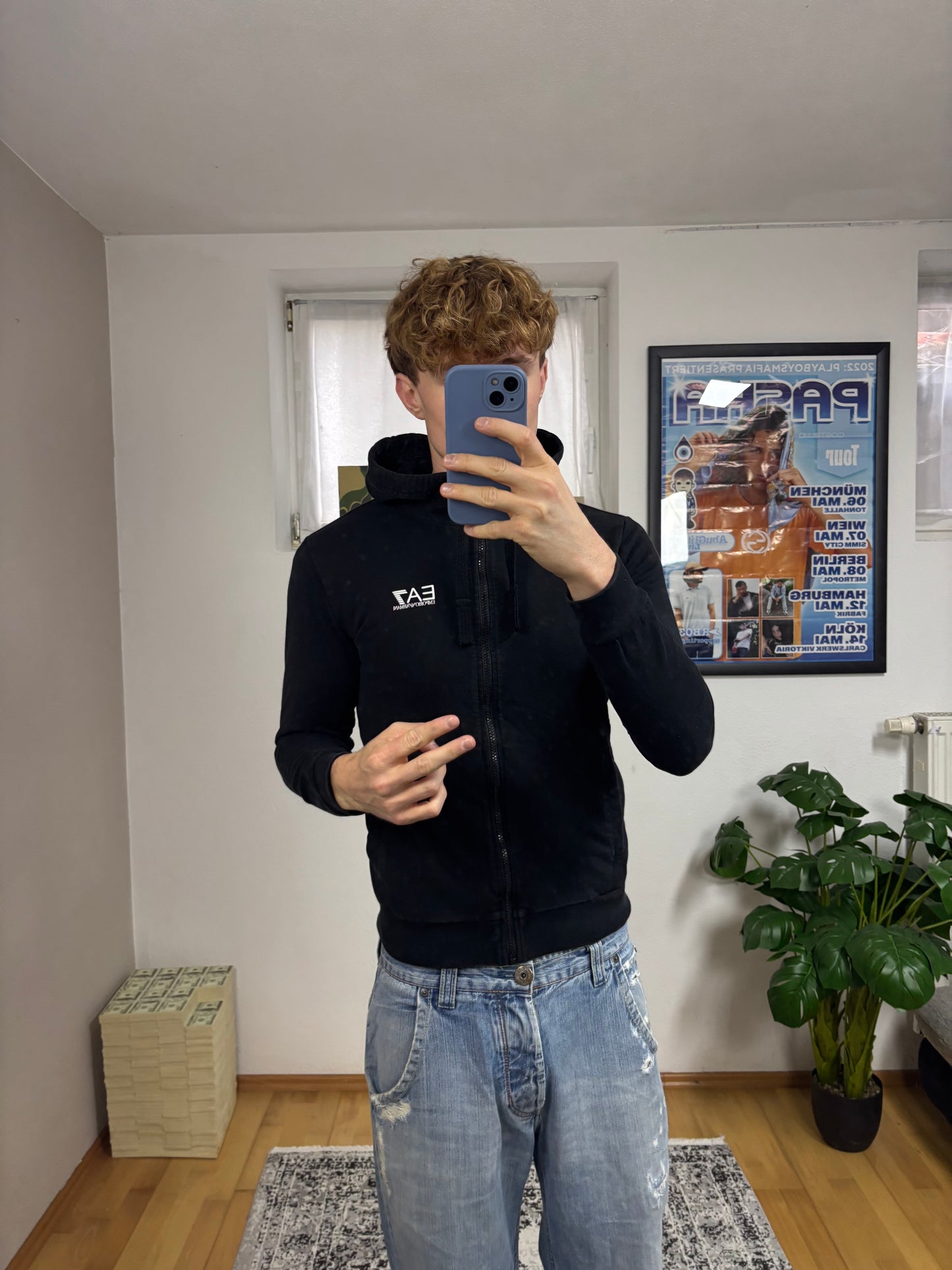 Armani Zip XS