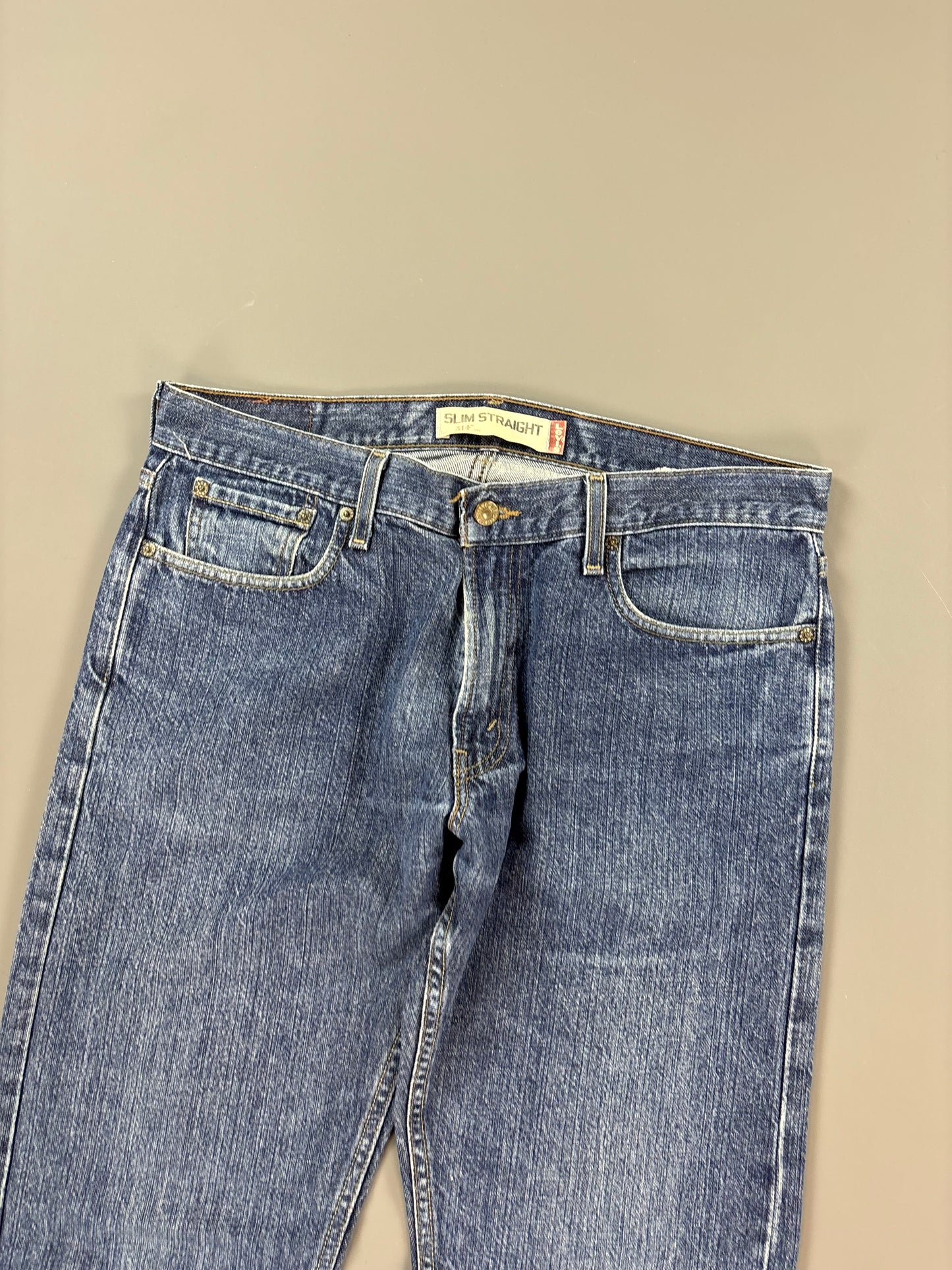 Levis Jeans M-L
