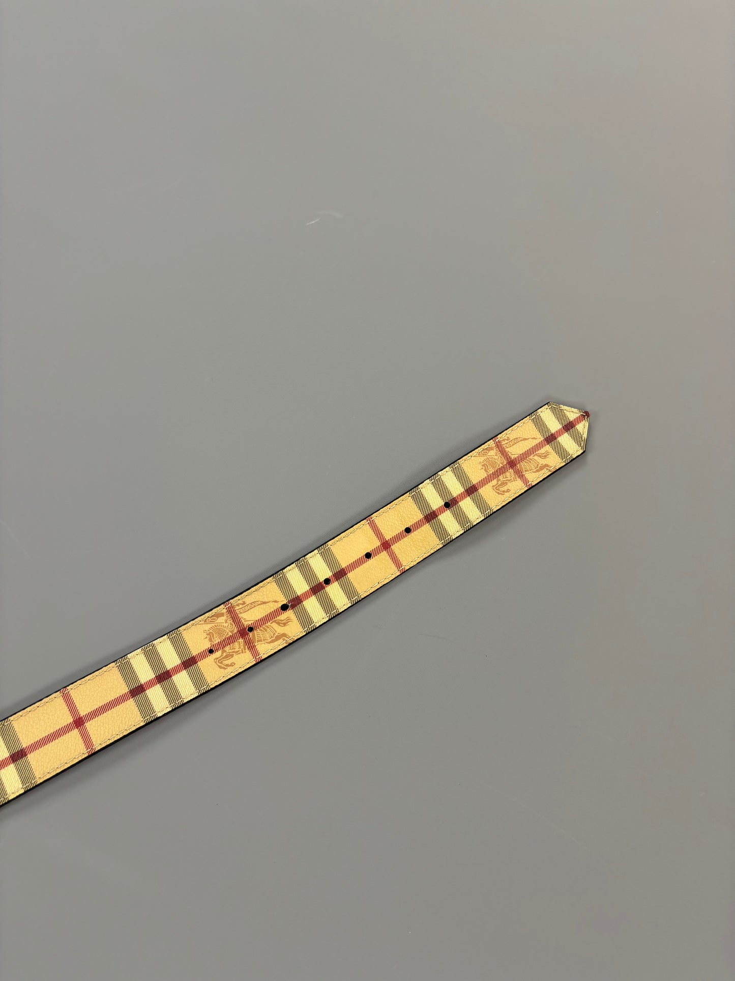 Burberry belt