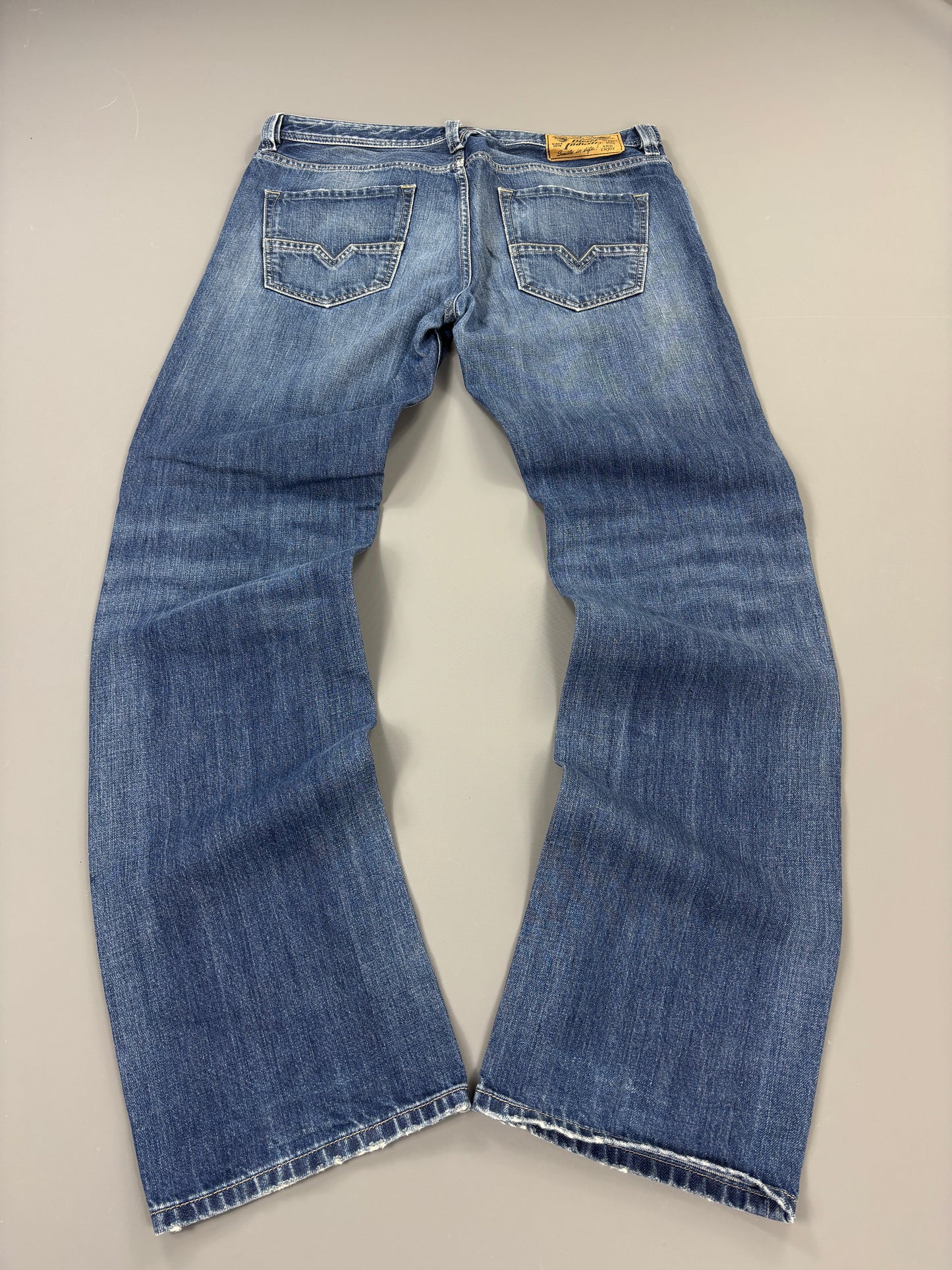 Diesel Jeans vintage washed straight (L) 61season