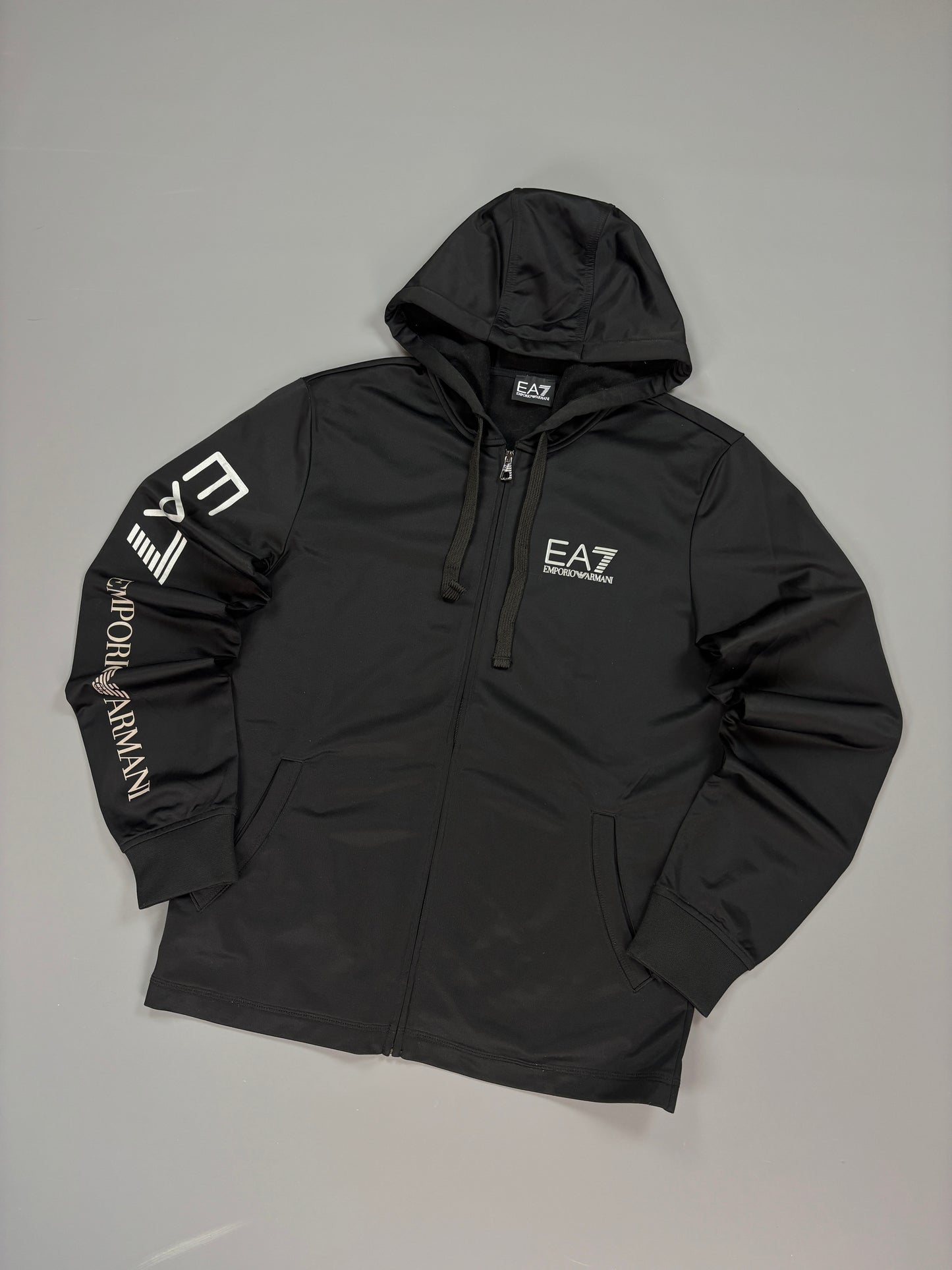 Armani Zip M