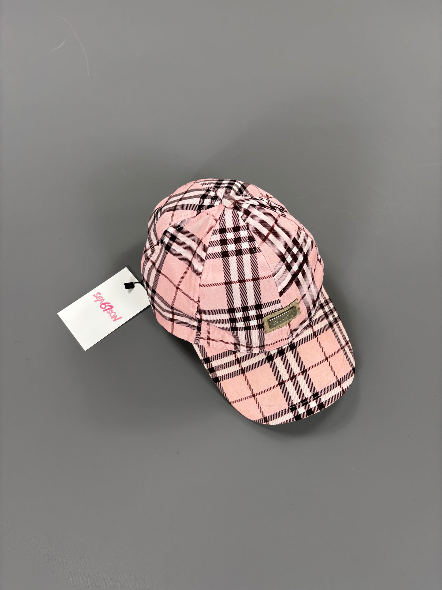 Burberry Cap 61season