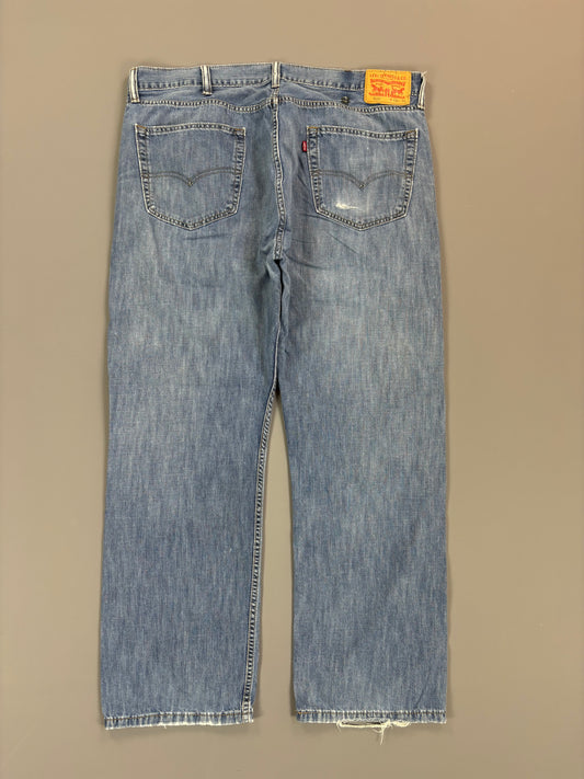 Levis Jeans M-L