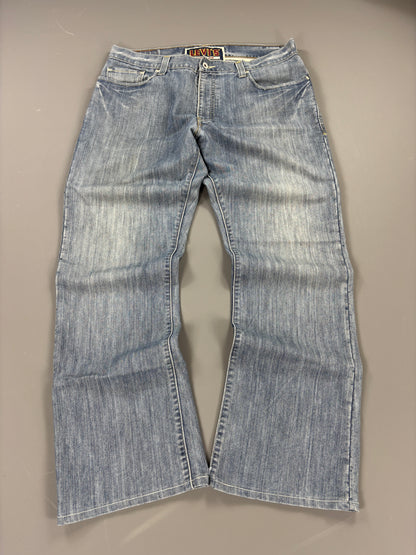 Levis Bootcut Jeans vintage (M) 61season