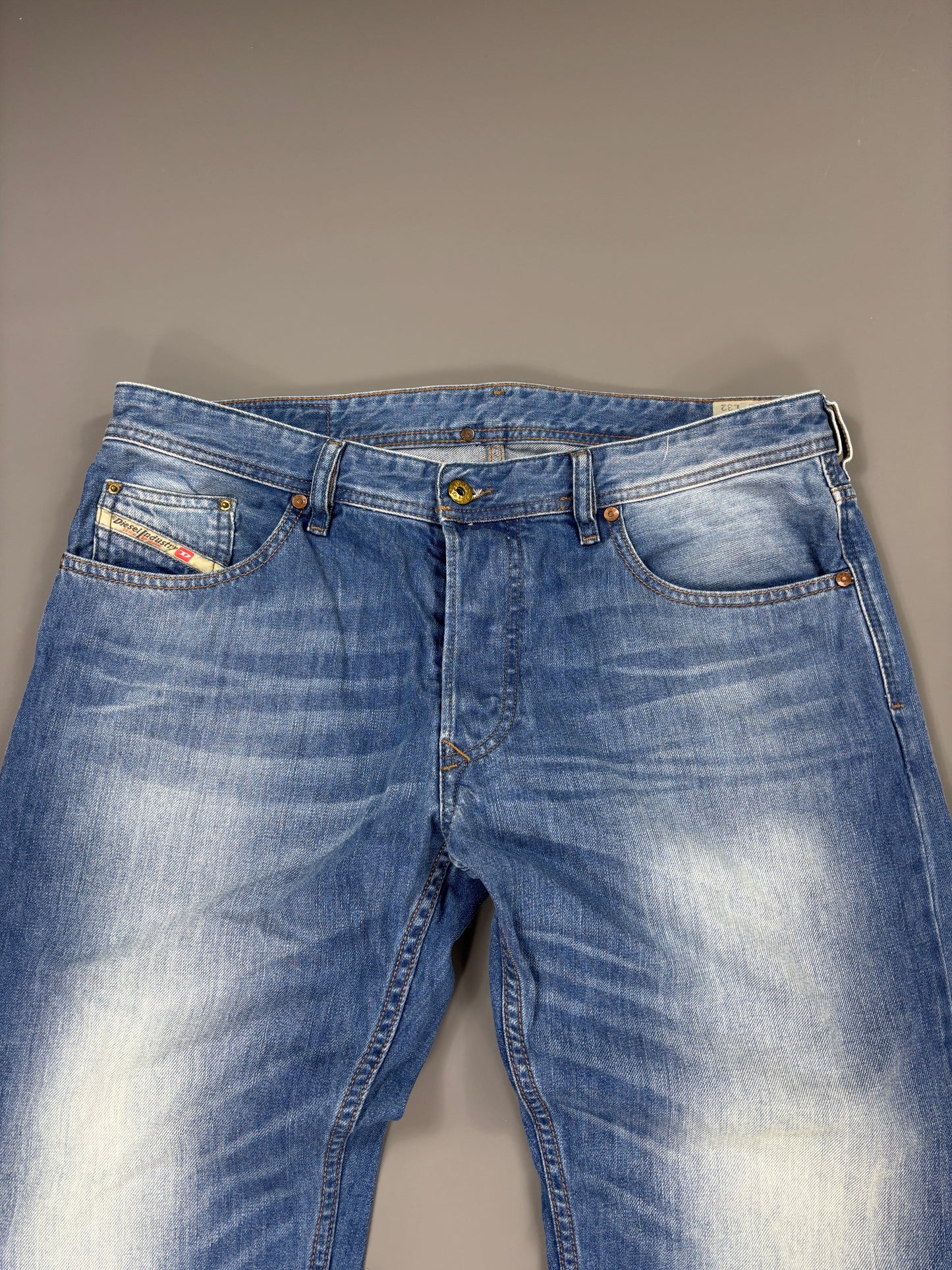 Diesel Jeans vintage washed straight (L) 61season