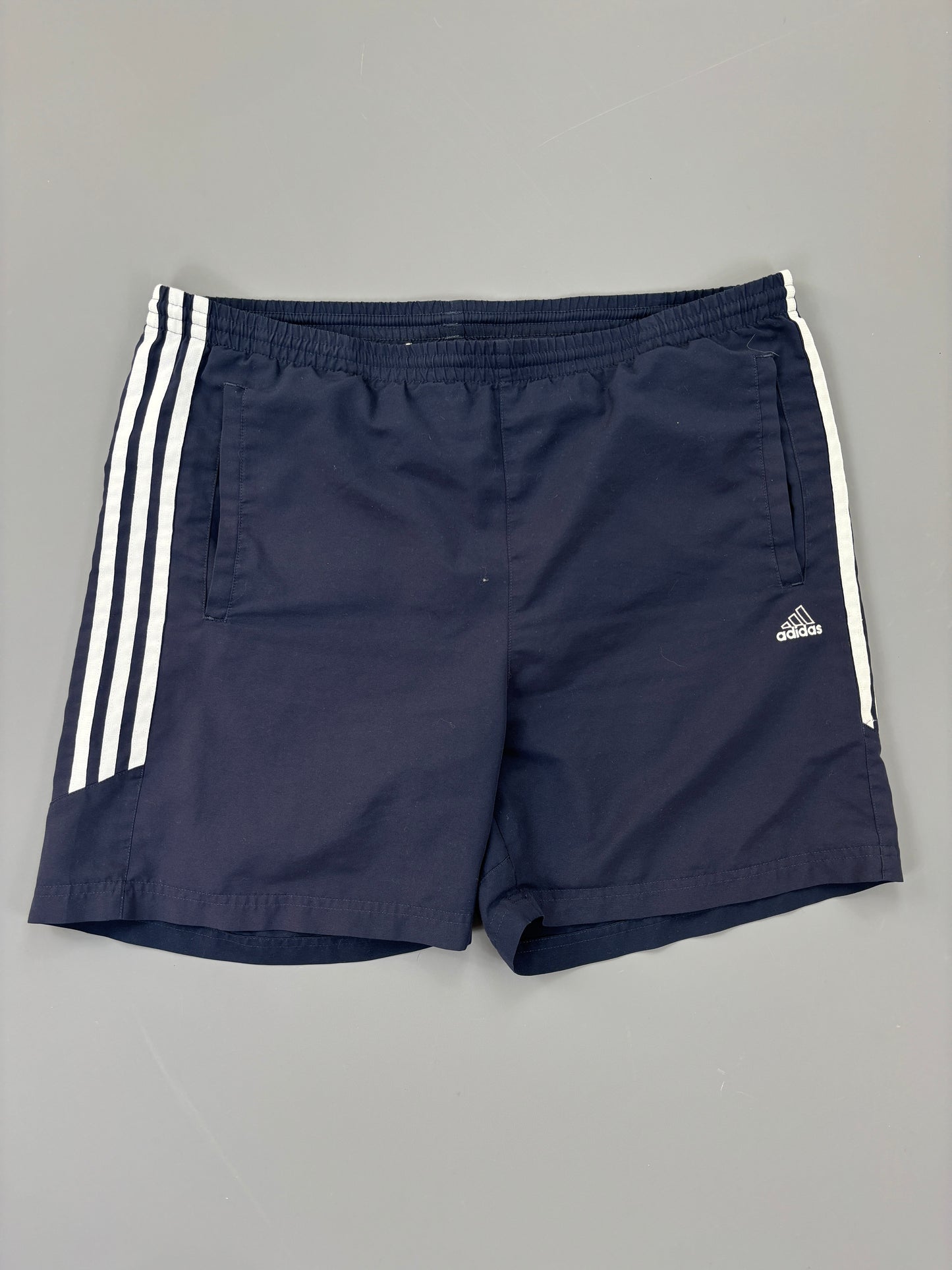Adidas Shorts vintage (M) 61season